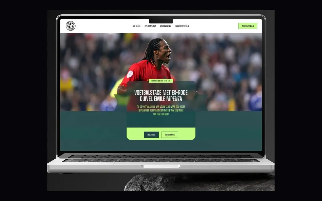 Werk van Creative Hero voor Voetbalstage Mpenza.